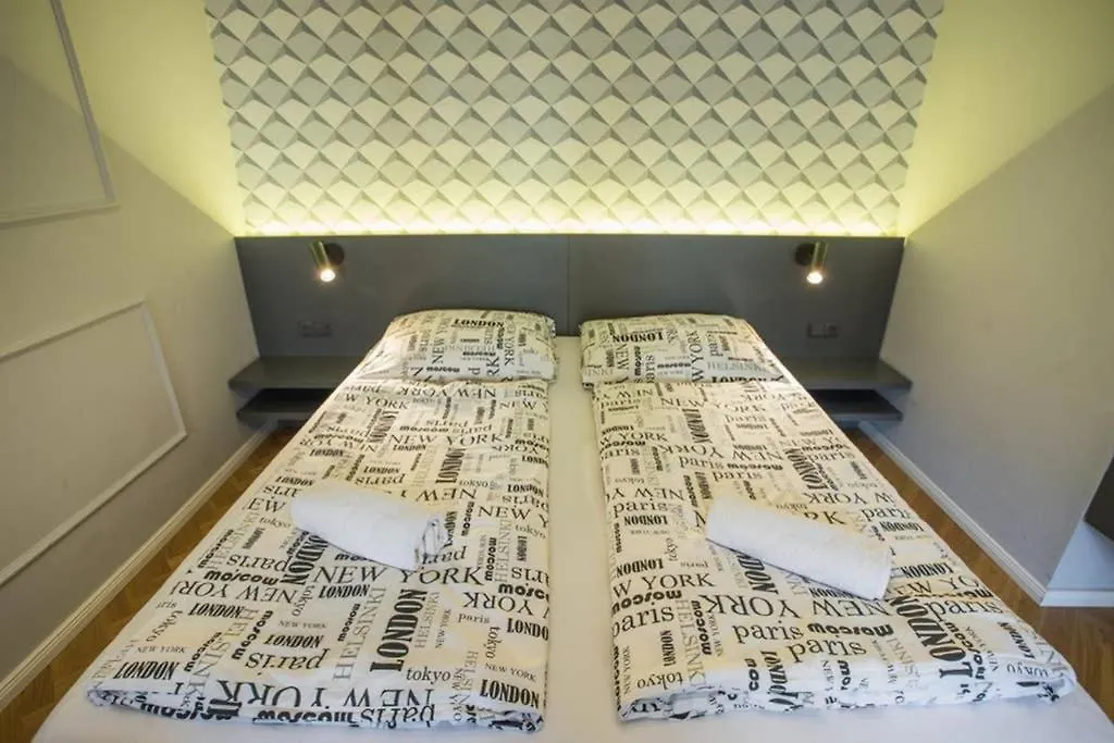 Design Studio Andel, All Historical Sights Walkable Prag Apartment